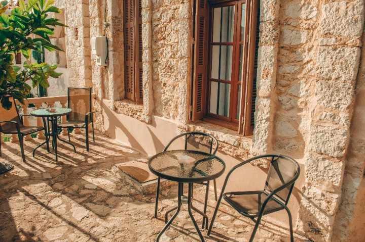 Hotel Kleanthe Chalki Town Exterior foto